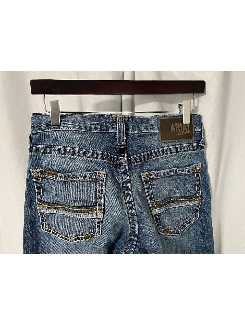 Ariat Men's M5 Straight Fit Straight Leg Medium Wash Blue Jeans 29 x 36